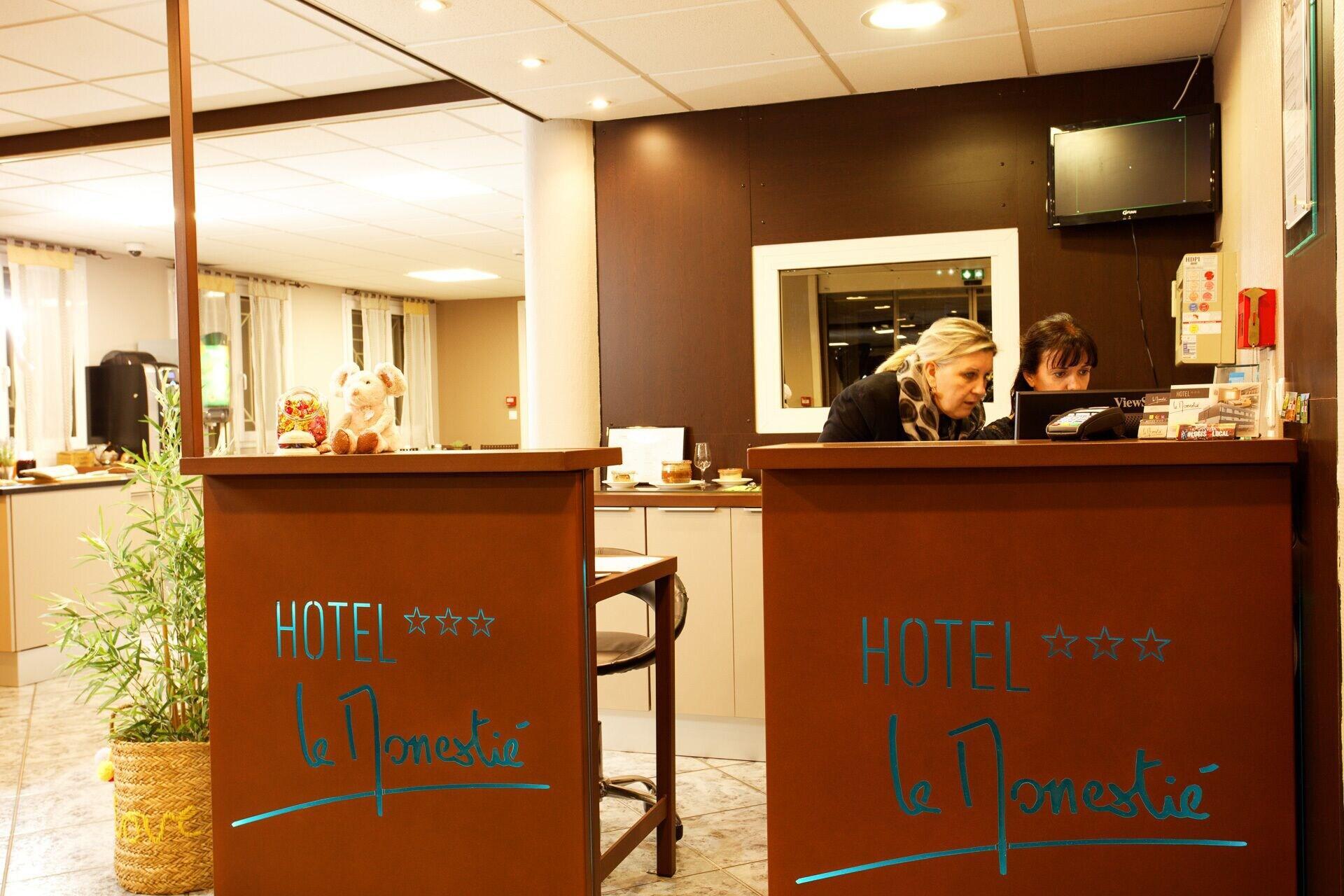 Sure Hotel By Best Western Beziers Le Monestie Boujan-sur-Libron Exterior photo